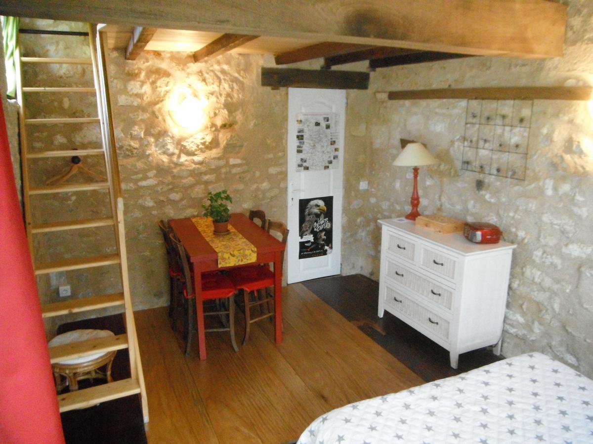 La Maison Rouge โชวิญี ภายนอก รูปภาพ