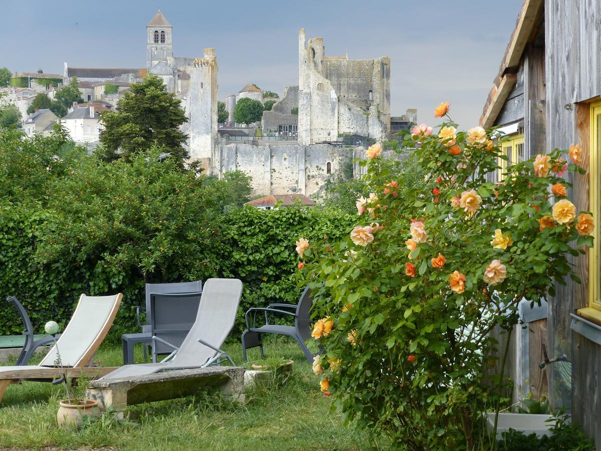La Maison Rouge โชวิญี ภายนอก รูปภาพ